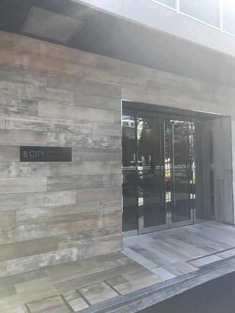 エントランス　練馬区中村北１丁目　B CITY APARTMENT TOK
