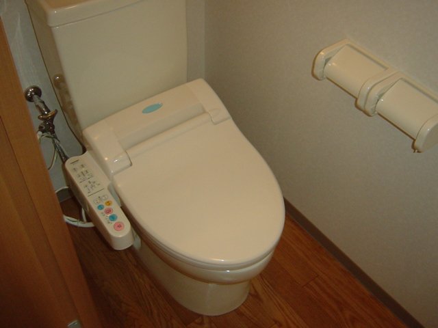 トイレ　シャワー付トイレ