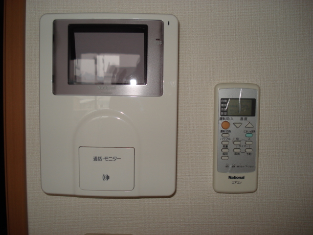 セキュリティ　TVモニター付インターホン