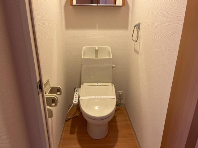 トイレ　シャワー付トイレ