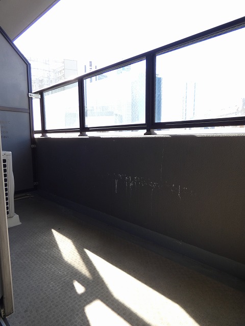 バルコニー　バルコニー