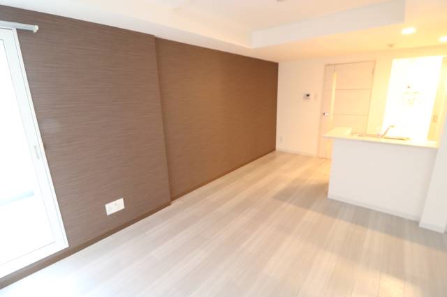 居室・リビング　おしゃれなアクセントクロス♪