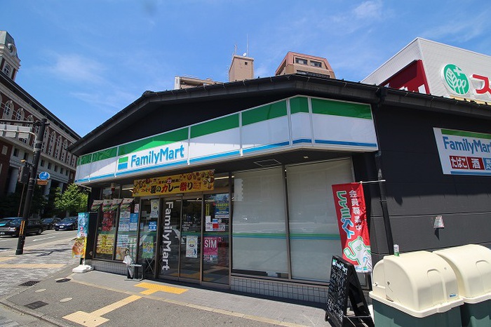 コンビニ　ファミリーマート（コンビニ）まで170m