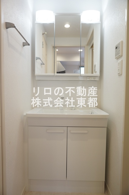 洗面設備　独立洗面台なら落ち着いて身支度ができます☆