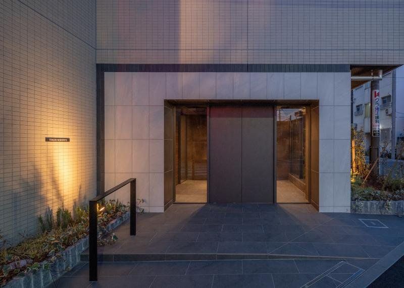 エントランス　エントランス