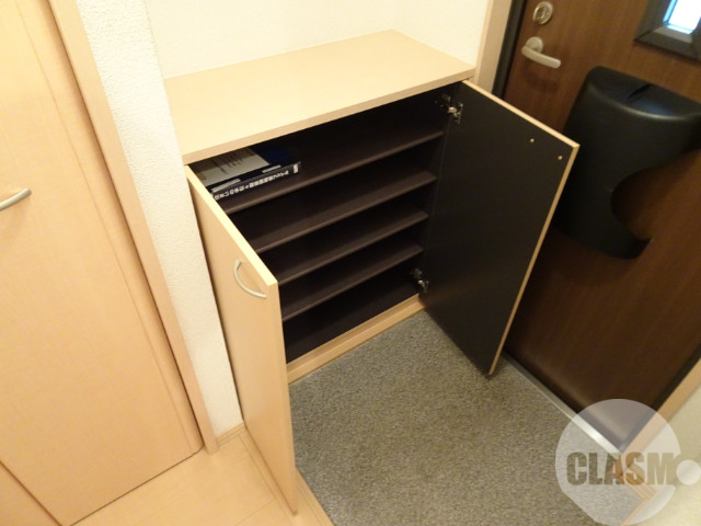 玄関　シューズボックスあり♪