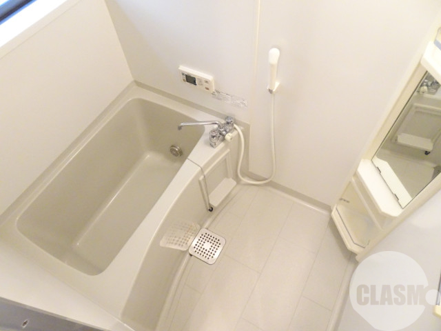 バス・シャワールーム　浴室乾燥機＆追い焚き機能付きバス♪