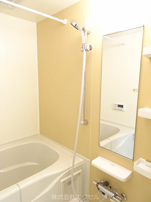 バス・シャワールーム　追い焚き・浴室乾燥できます。