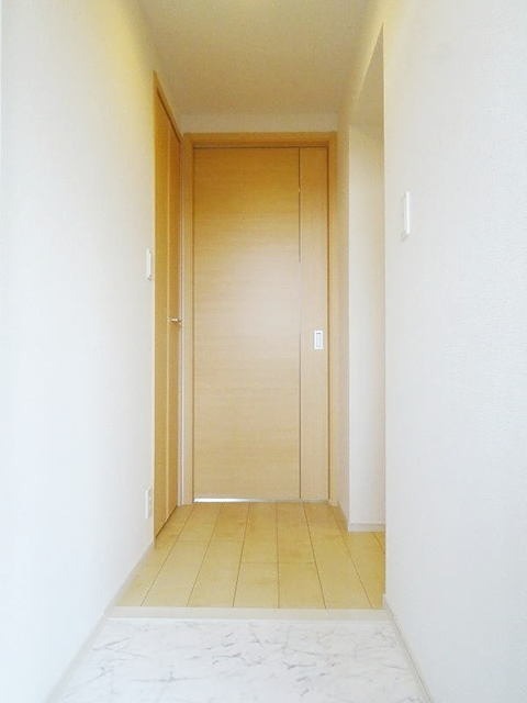 玄関　玄関収納です。