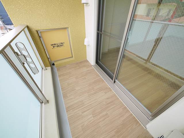 バルコニー　広々としたバルコニーです