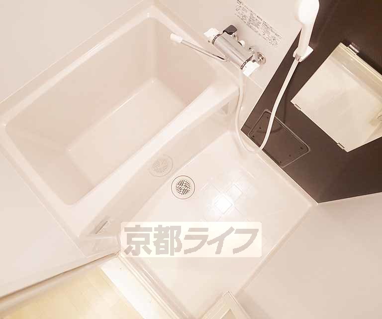 バス・シャワールーム　きれいです！