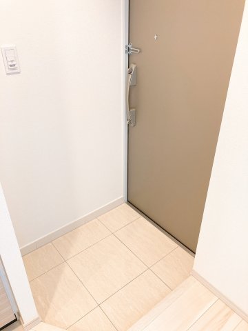 玄関　QUALITAS押上