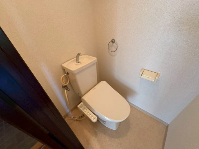 トイレ　愛知和光ビル