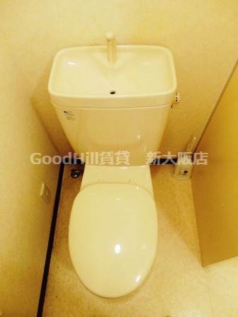 トイレ　アスリート新大阪II番館