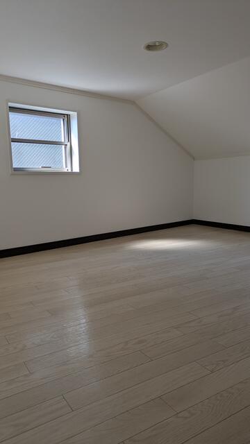 居室・リビング　?