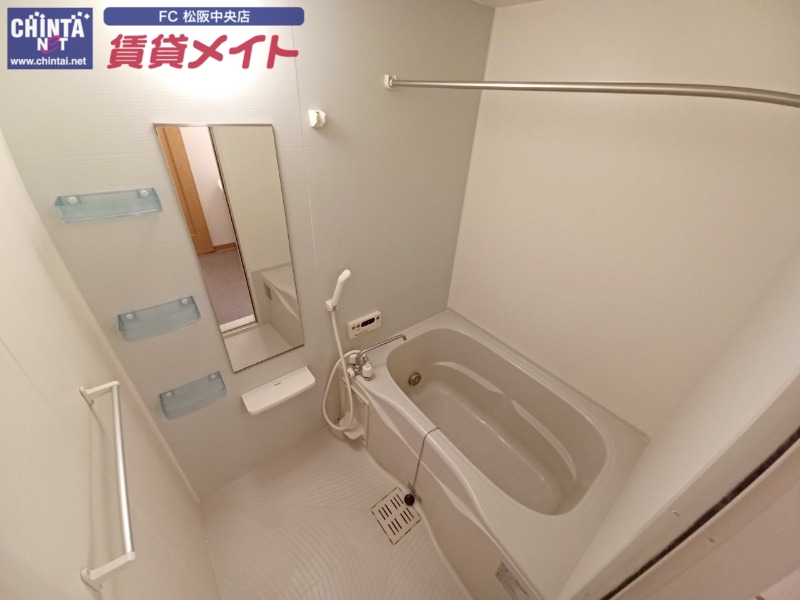 バス・シャワールーム　反転タイプ参考写真