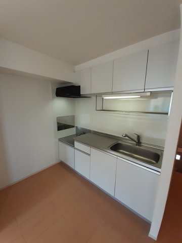 キッチン　コンパクトなキッチンで掃除もラクラク