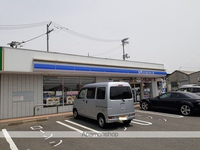 コンビニ　ローソン尾道新高山店（コンビニ）まで1000m