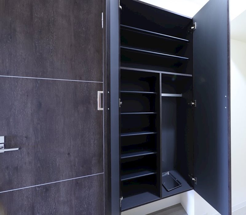 玄関　★見学予約受付中★