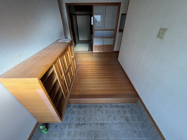 玄関　落ち着いた玄関です