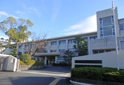 小学校　広陵町立真美ケ丘第一小学校（小学校）まで2309m