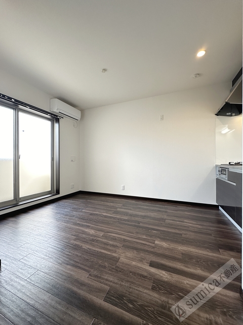 バルコニー　角部屋の広々としたリビング♪♪