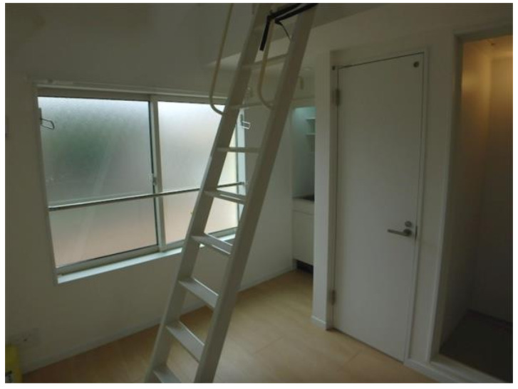 バルコニー　バルコニーはありませんが室内干し設備があります。