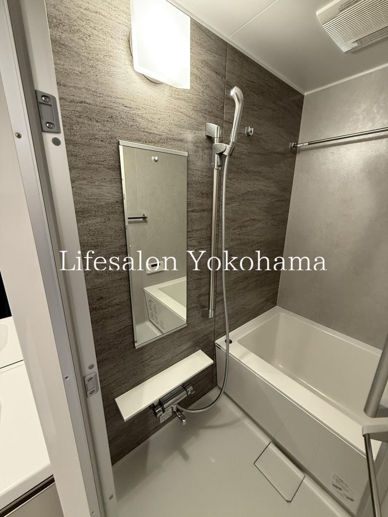 バス・シャワールーム　バス