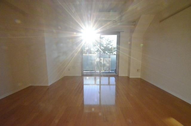 眺望　★明るい洋室★