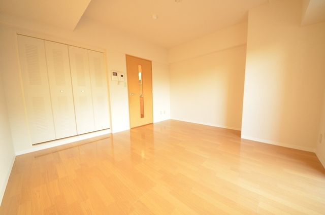 居室・リビング　★明るい洋室★