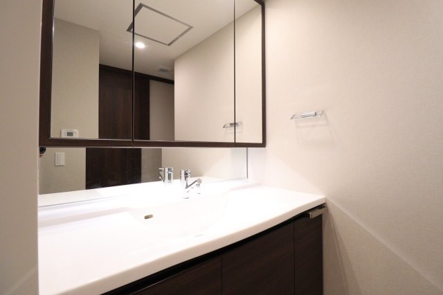 洗面設備　グランドメゾン新梅田タワー THE CLUB RESIDEN