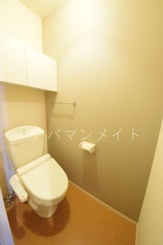 トイレ　ウォシュレット付き！