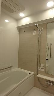 バス・シャワールーム　※他号室写真使用