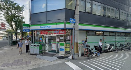 コンビニ　ファミリーマート 野崎町店（コンビニ）まで334m