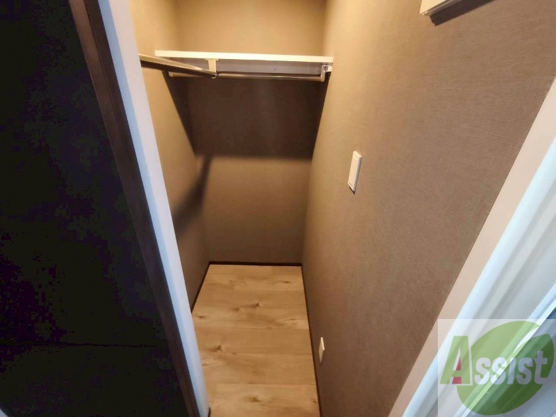 収納　クローゼットがありました。お洋服や荷物はここへ