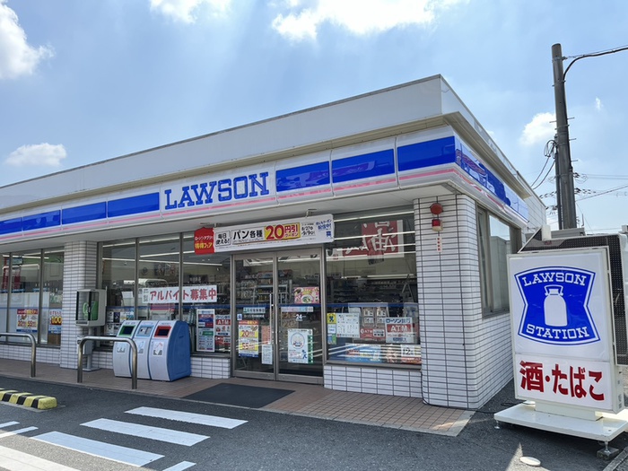 コンビニ　ローソン（コンビニ）まで850m