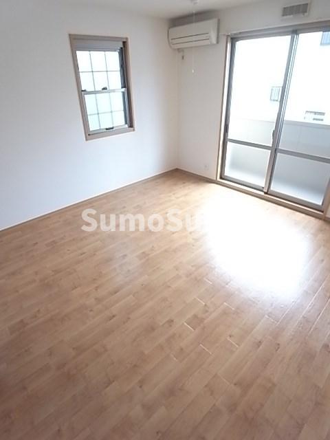 居室・リビング　使いやすい居間です