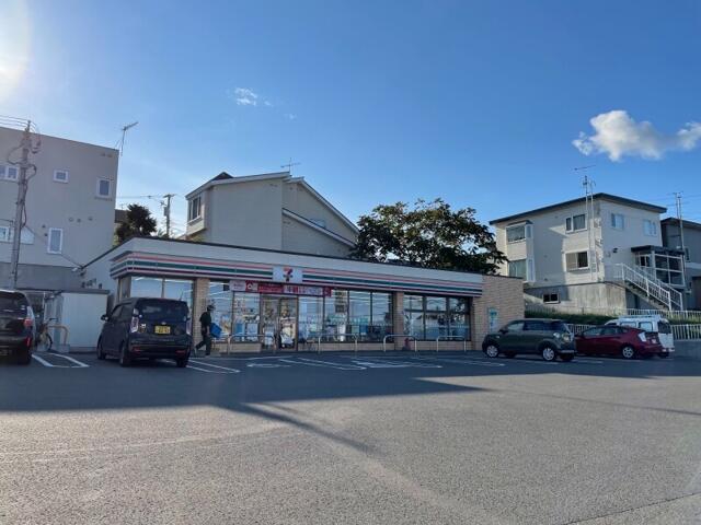 コンビニ　セブンイレブン札幌富丘3条3丁目店（コンビニ）まで359m