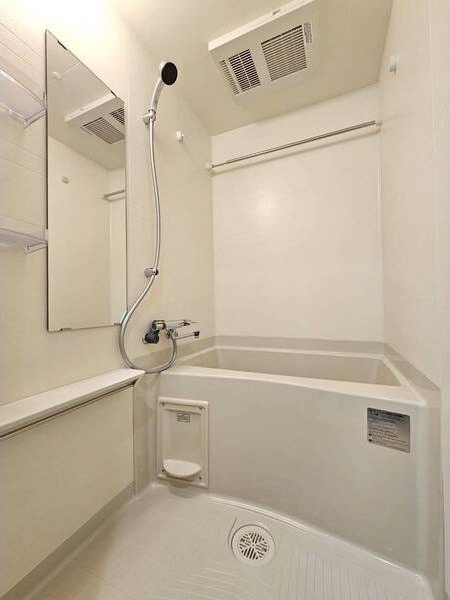 バス・シャワールーム　きれいなお風呂です