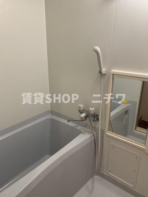 バス・シャワールーム　別部屋同タイプの参考写真です。