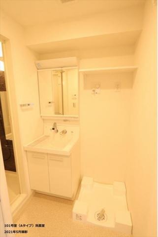 洗面設備　女性に嬉しい独立洗面台♪