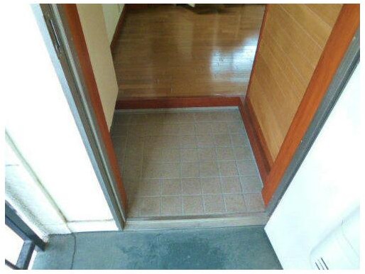 玄関　シューズボックス付きの玄関です♪