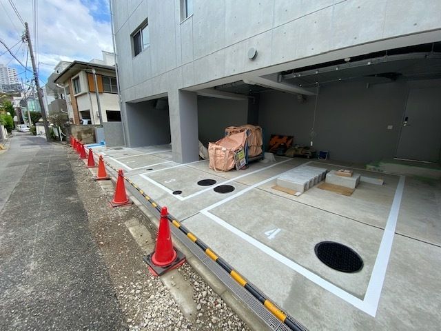 駐車場　駐車場