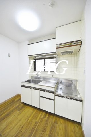 キッチン　キッチンです。