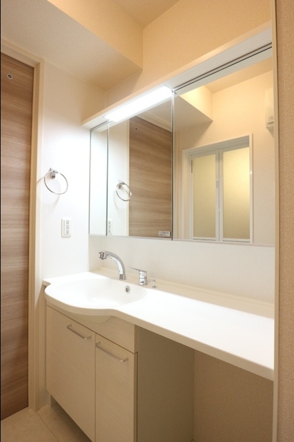 洗面設備　洗髪洗面化粧台