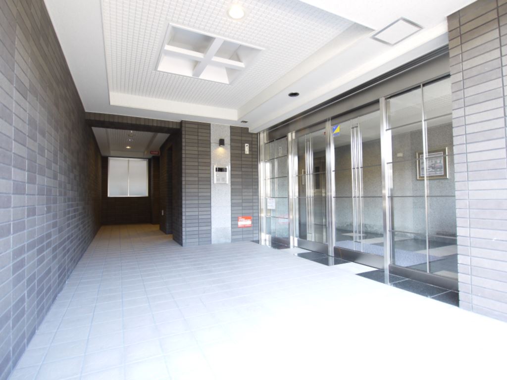 エントランス　詳細は、RISUMO江坂本店→06-6155-7137まで♪