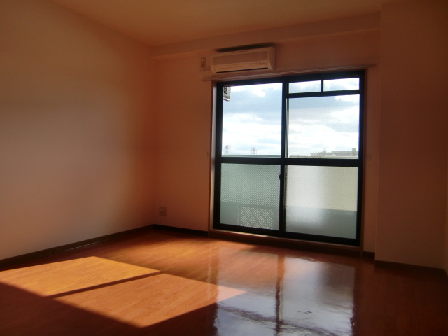 居室・リビング　使いやすい居間です