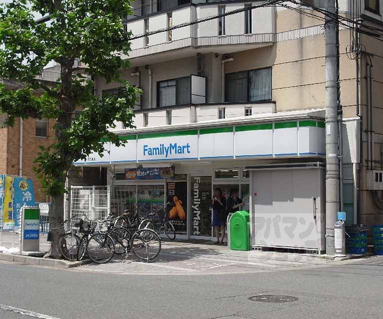 コンビニ　ファミリーマート百万遍店（コンビニ）まで206m