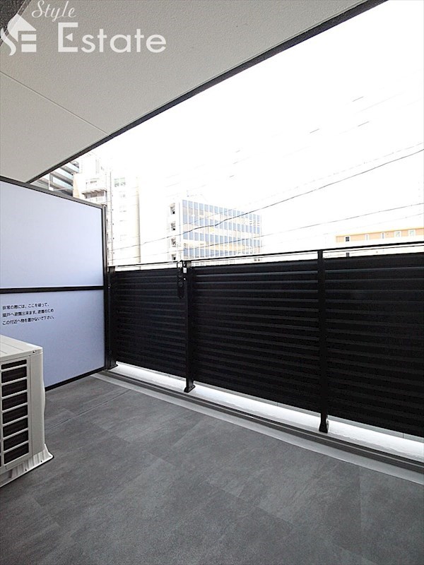 バルコニー　バルコニー