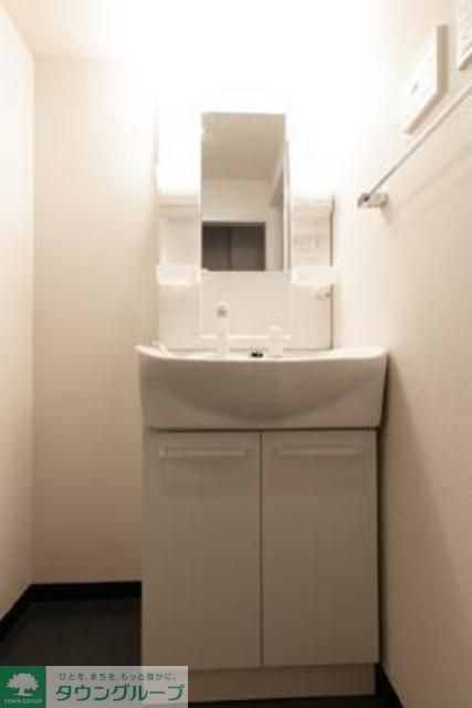 洗面設備　※写真は同タイプ住戸です。
